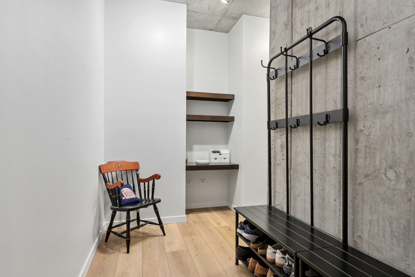 235 W Van Buren Street 1419