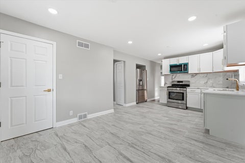 Tiny photo for 146 W 27th Place, Chicago Heights, IL 60411 (MLS # 12755690)