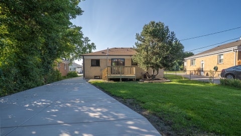 Tiny photo for 11138 Shaw Street, Westchester, IL 60154 (MLS # 12738300)