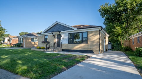Tiny photo for 11138 Shaw Street, Westchester, IL 60154 (MLS # 12738300)