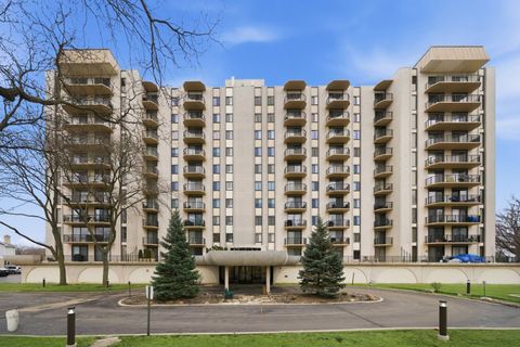 Photo of 190 S Wood Dale Road #806, Wood Dale, IL 60191 (MLS # 12576716)