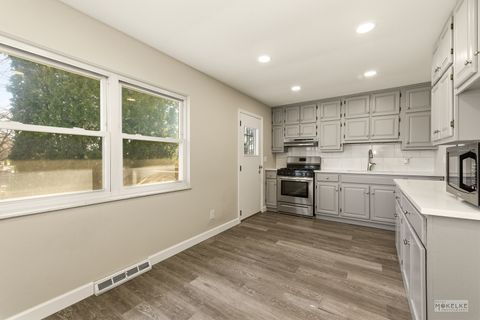 Tiny photo for 351 Catherine Street, Aurora, IL 60505 (MLS # 12613153)