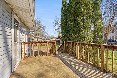 Tiny photo for 351 Catherine Street, Aurora, IL 60505 (MLS # 12613153)