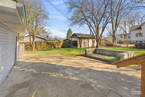 Tiny photo for 351 Catherine Street, Aurora, IL 60505 (MLS # 12613153)