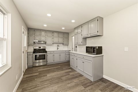 Tiny photo for 351 Catherine Street, Aurora, IL 60505 (MLS # 12613153)