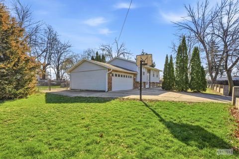 Tiny photo for 351 Catherine Street, Aurora, IL 60505 (MLS # 12613153)