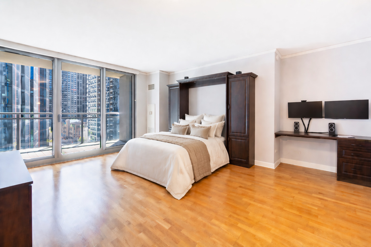 450 E Waterside Drive 707