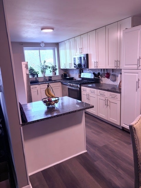Tiny photo for 290 N Westgate Road #100, Mount Prospect, IL 60056 (MLS # 12782272)