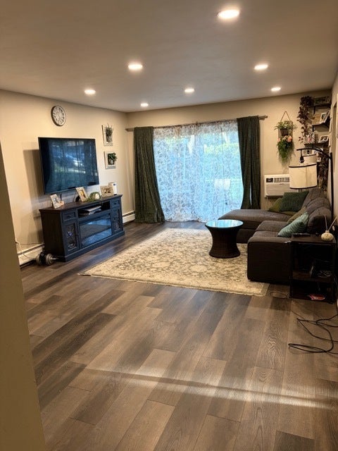 290 N Westgate Road 100