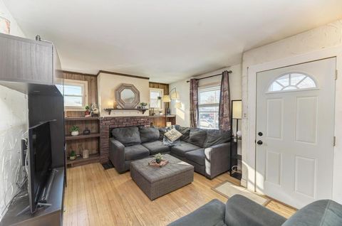 Tiny photo for 4343 Florence Avenue, Downers Grove, IL 60515 (MLS # 12453860)