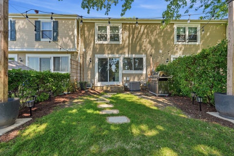 Tiny photo for 1996 Holbrook Lane, Hoffman Estates, IL 60194 (MLS # 12742158)