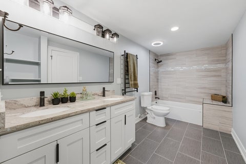 Tiny photo for 1996 Holbrook Lane, Hoffman Estates, IL 60194 (MLS # 12742158)