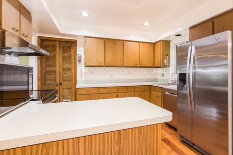 Tiny photo for 10 Hollycourt Terrace, Lake Zurich, IL 60047 (MLS # 12704100)