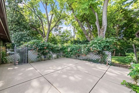 Tiny photo for 10 Hollycourt Terrace, Lake Zurich, IL 60047 (MLS # 12704100)