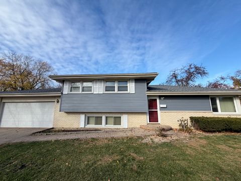 Photo of 701 Terry Drive, Joliet, IL 60435 (MLS # 12515113)