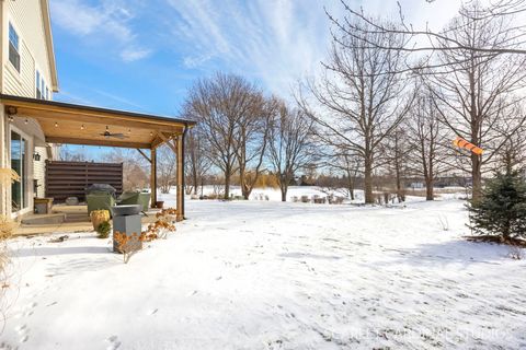 Tiny photo for 26115 Mapleview Drive, Plainfield, IL 60585 (MLS # 12559204)