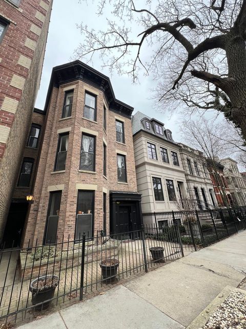 2118 N Seminary Avenue 2 Chicago IL 60614