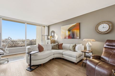 Tiny photo for 3200 N LAKE SHORE Drive #604, Chicago, IL 60657 (MLS # 12523161)