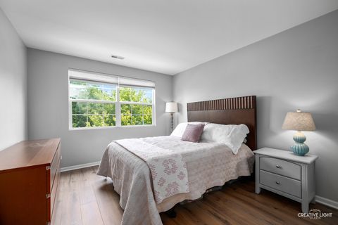 Tiny photo for 1961 MISTY RIDGE Lane, Aurora, IL 60503 (MLS # 12439134)