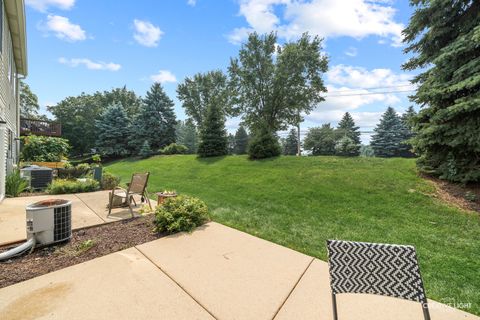 Tiny photo for 1961 MISTY RIDGE Lane, Aurora, IL 60503 (MLS # 12439134)
