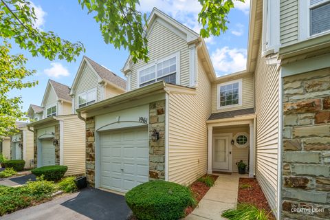 Tiny photo for 1961 MISTY RIDGE Lane, Aurora, IL 60503 (MLS # 12439134)