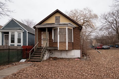 Photo of 5129 S Emerald Avenue, Chicago, IL 60609 (MLS # 12542075)