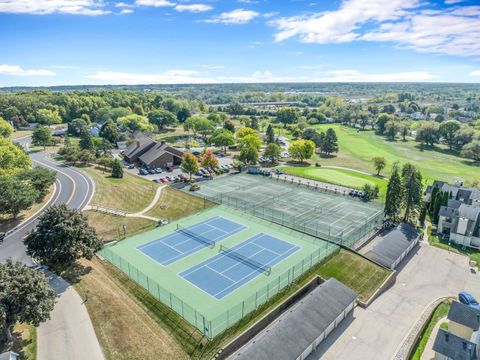 Tiny photo for 690 Chandler Road #102, Gurnee, IL 60031 (MLS # 12488530)