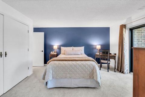 Tiny photo for 690 Chandler Road #102, Gurnee, IL 60031 (MLS # 12488530)