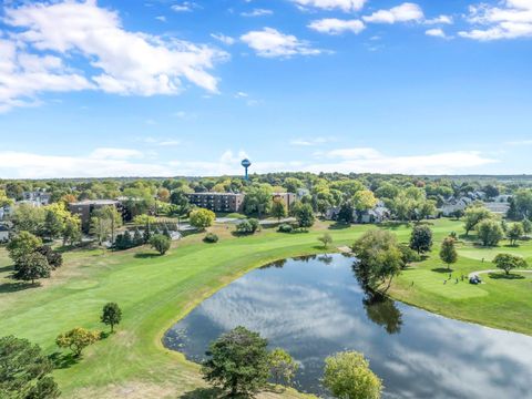 Tiny photo for 690 Chandler Road #102, Gurnee, IL 60031 (MLS # 12488530)