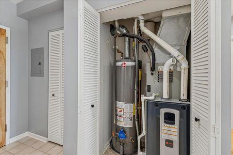 Tiny photo for 6238 26th Street #502, Berwyn, IL 60402 (MLS # 12508166)