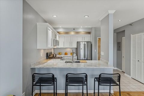 Tiny photo for 6238 26th Street #502, Berwyn, IL 60402 (MLS # 12508166)