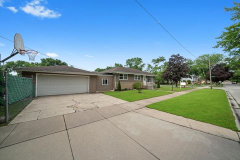Tiny photo for 18503 Arcadia Avenue, Lansing, IL 60438 (MLS # 12468564)