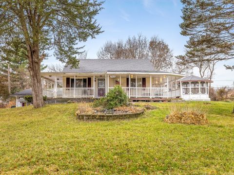 Photo of 3619 Chippewa Avenue, Rockford, IL 61102 (MLS # 12524060)