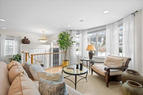 Tiny photo for 635 Melrose Avenue, Kenilworth, IL 60043 (MLS # 12565185)