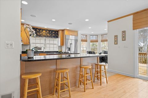 Tiny photo for 635 Melrose Avenue, Kenilworth, IL 60043 (MLS # 12565185)