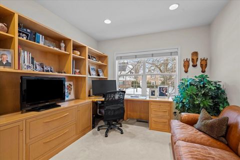 Tiny photo for 635 Melrose Avenue, Kenilworth, IL 60043 (MLS # 12565185)