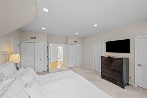Tiny photo for 635 Melrose Avenue, Kenilworth, IL 60043 (MLS # 12565185)
