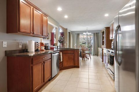 Tiny photo for 2219 Bracebridge Road, Bloomington, IL 61705 (MLS # 12605995)