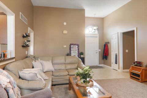 Tiny photo for 2219 Bracebridge Road, Bloomington, IL 61705 (MLS # 12605995)