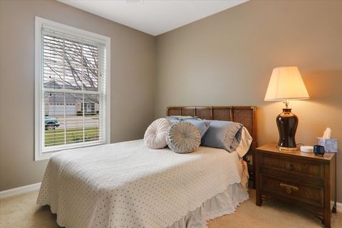 Tiny photo for 2219 Bracebridge Road, Bloomington, IL 61705 (MLS # 12605995)