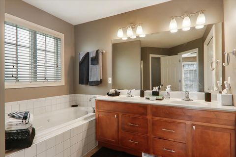 Tiny photo for 2219 Bracebridge Road, Bloomington, IL 61705 (MLS # 12605995)