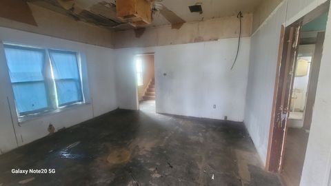 Tiny photo for 809 W Columbia Street, Danville, IL 61832 (MLS # 12312545)