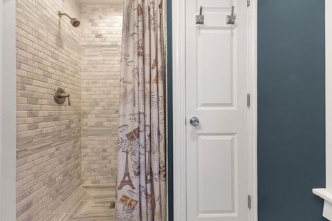 Tiny photo for 405 S Gilbert Avenue S, La Grange, IL 60625 (MLS # 12550295)