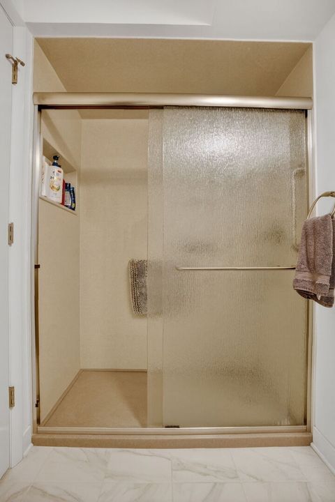 Tiny photo for Glen Ellyn, IL 60137 (MLS # 12618705)