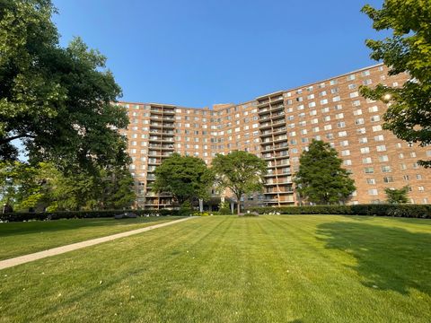 Photo of 7141 N Kedzie Avenue #1209, Chicago, IL 60645 (MLS # 12475656)