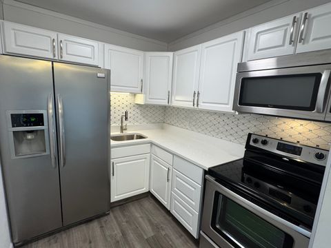 Tiny photo for 7141 N Kedzie Avenue #1209, Chicago, IL 60645 (MLS # 12475656)