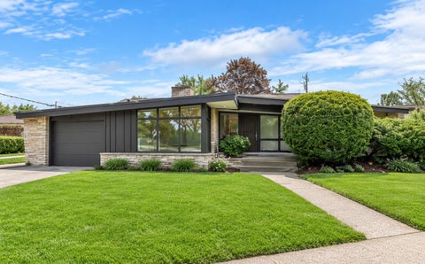 Photo of 7120 W 26th Street, Berwyn, IL 60402 (MLS # 12722483)