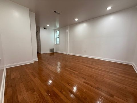 Tiny photo for 1620 W 44th Street, Chicago, IL 60609 (MLS # 12524909)