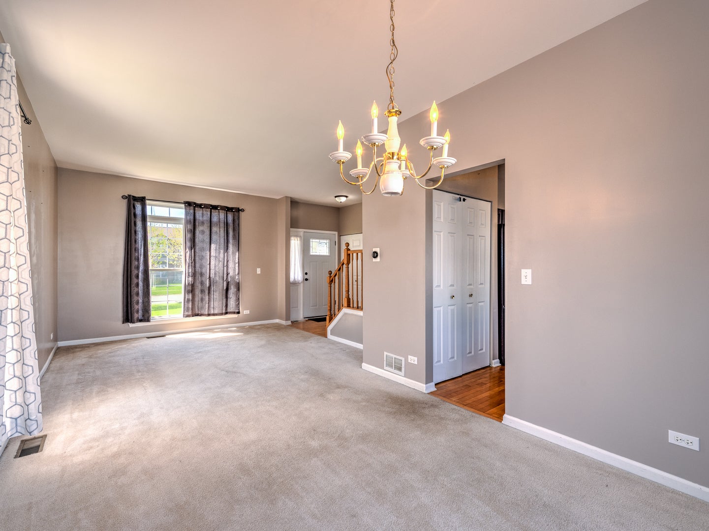 1810 Van Dyke Lane