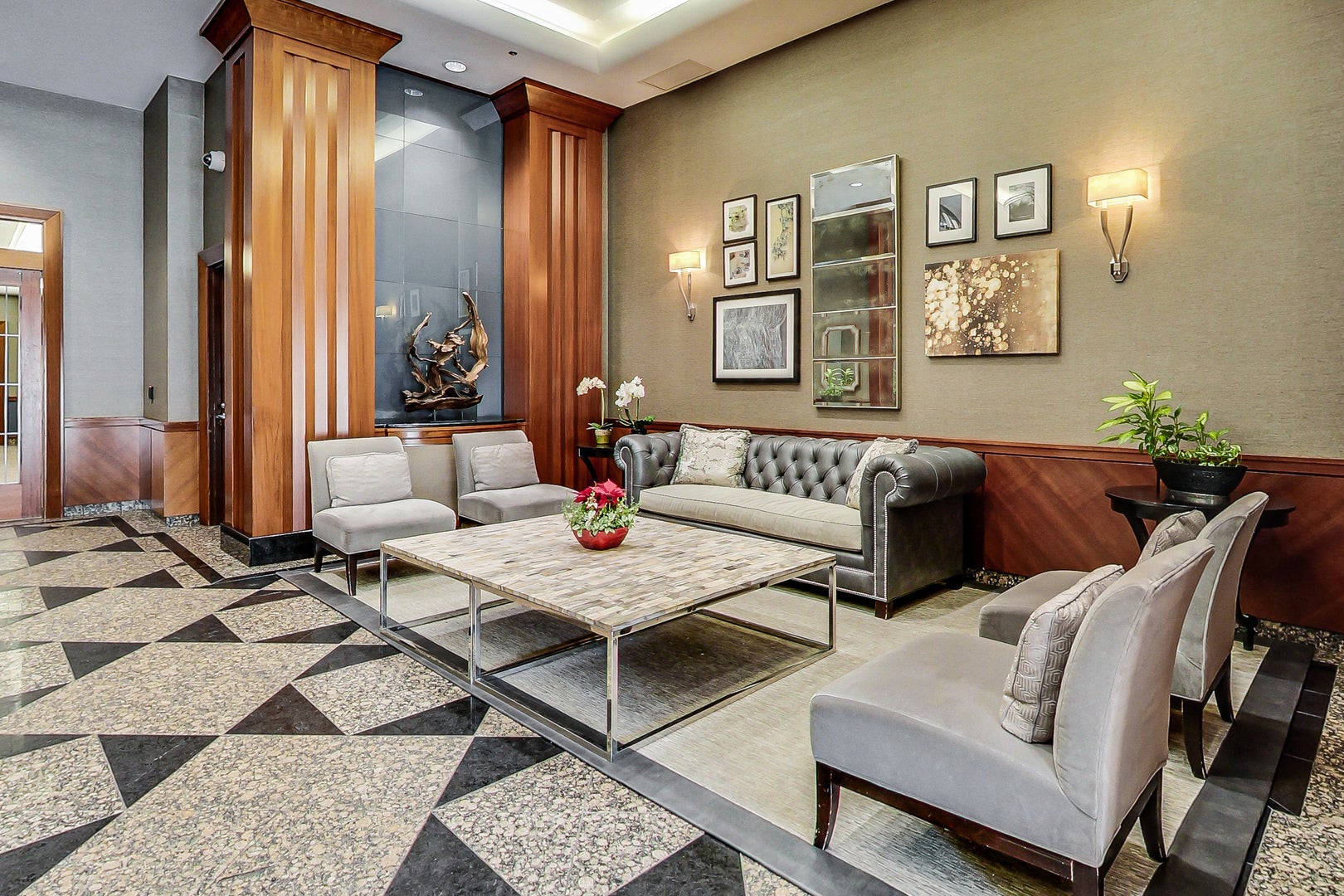 545 N Dearborn Street 2309